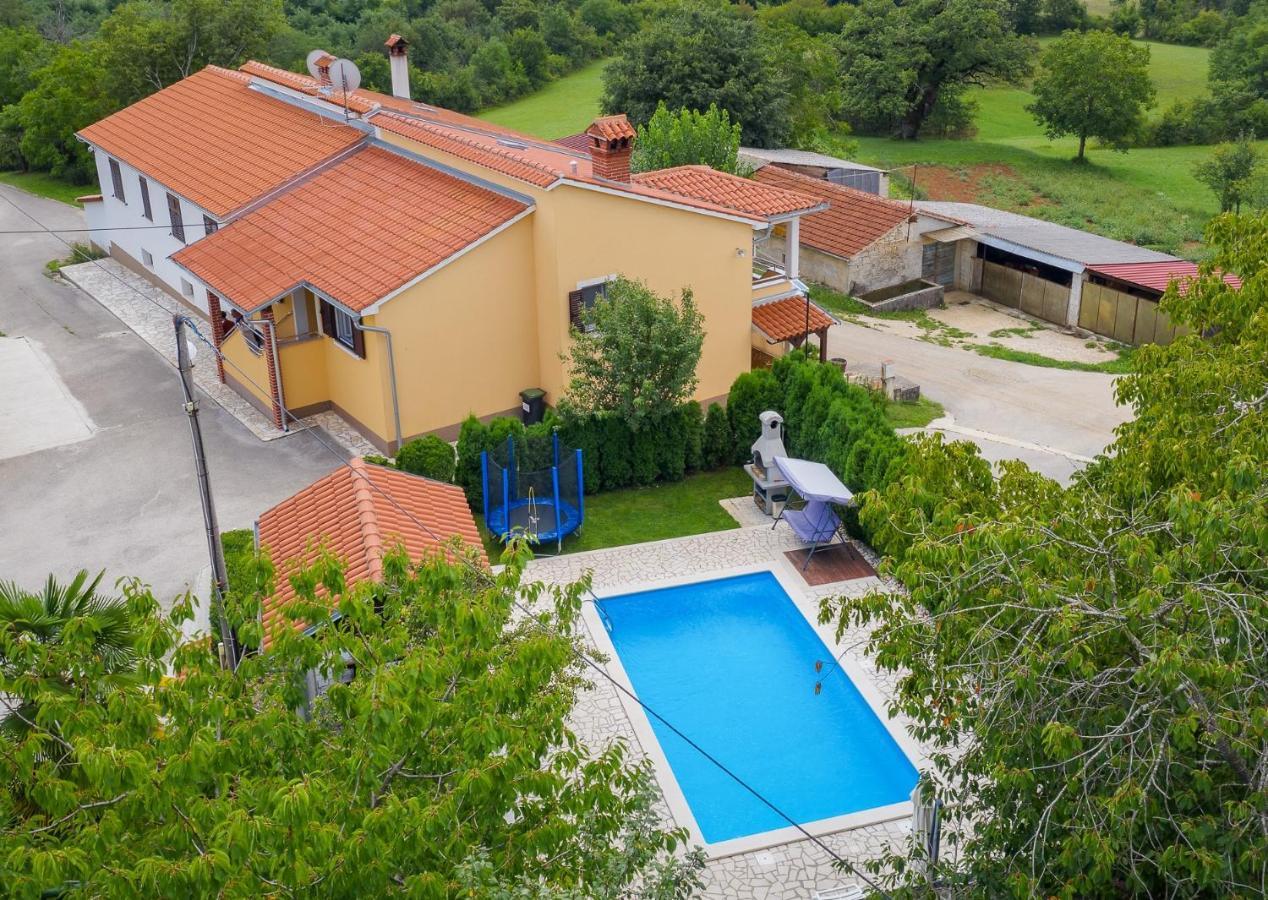 Вилла House Semy With Private Pool Пазин Экстерьер фото